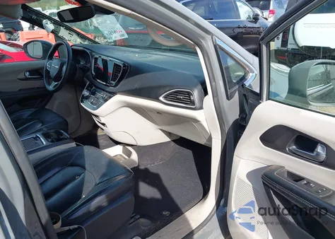 2022 Chrysler Pacifica Touring L from USA, damaged, VIN 2C4RC1BGXNR117449